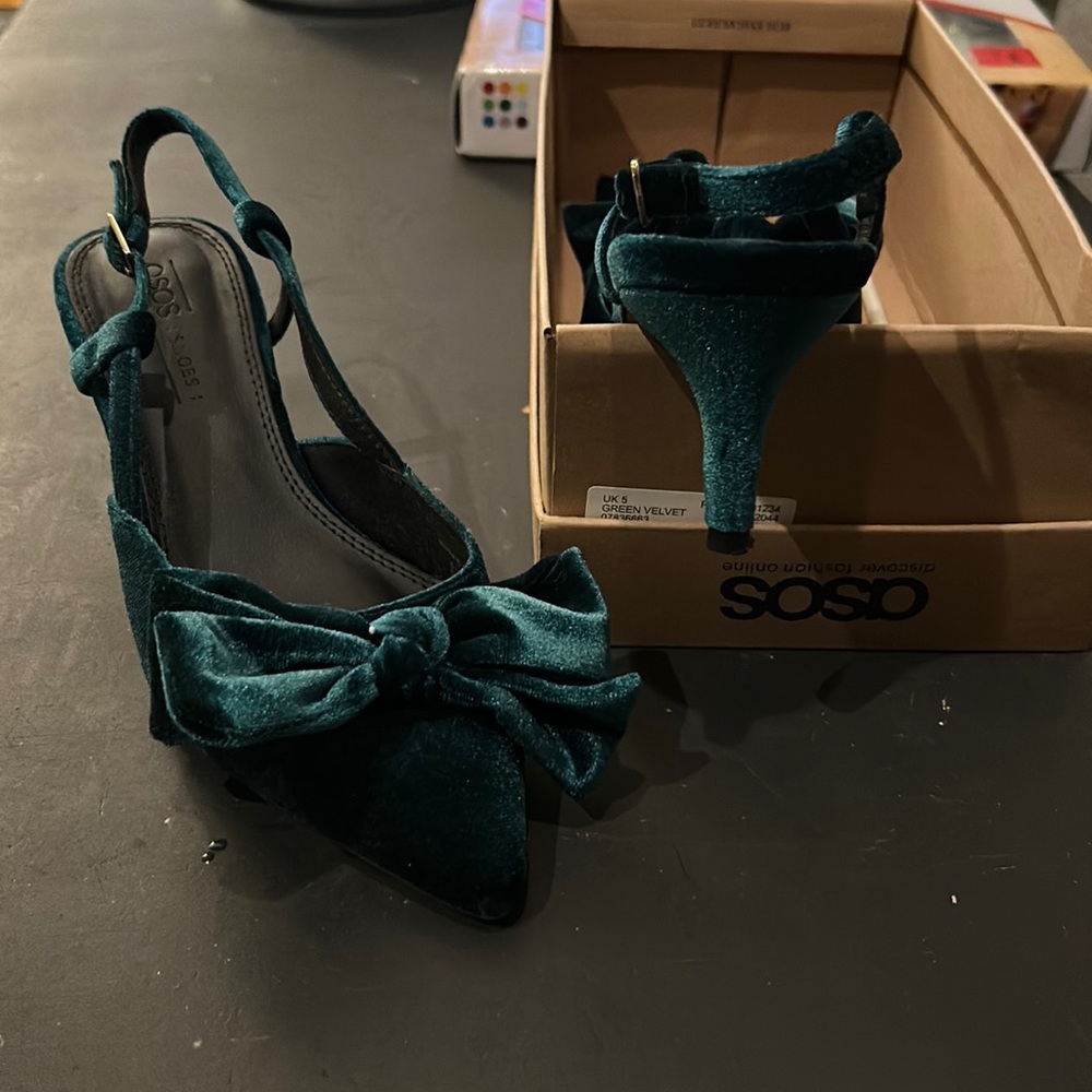 Perfect Holiday Green Kitten Heels